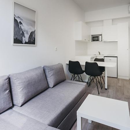 Mika Apartment And Studios Zagreb Buitenkant foto
